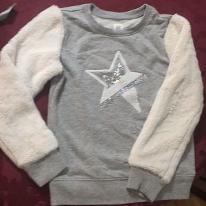 Gap sweatshirt